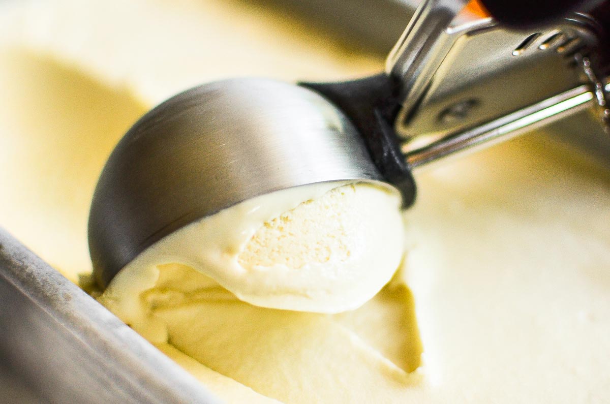 Homemade Honey Ice Cream: Crafting a Luxurious, Creamy Dessert